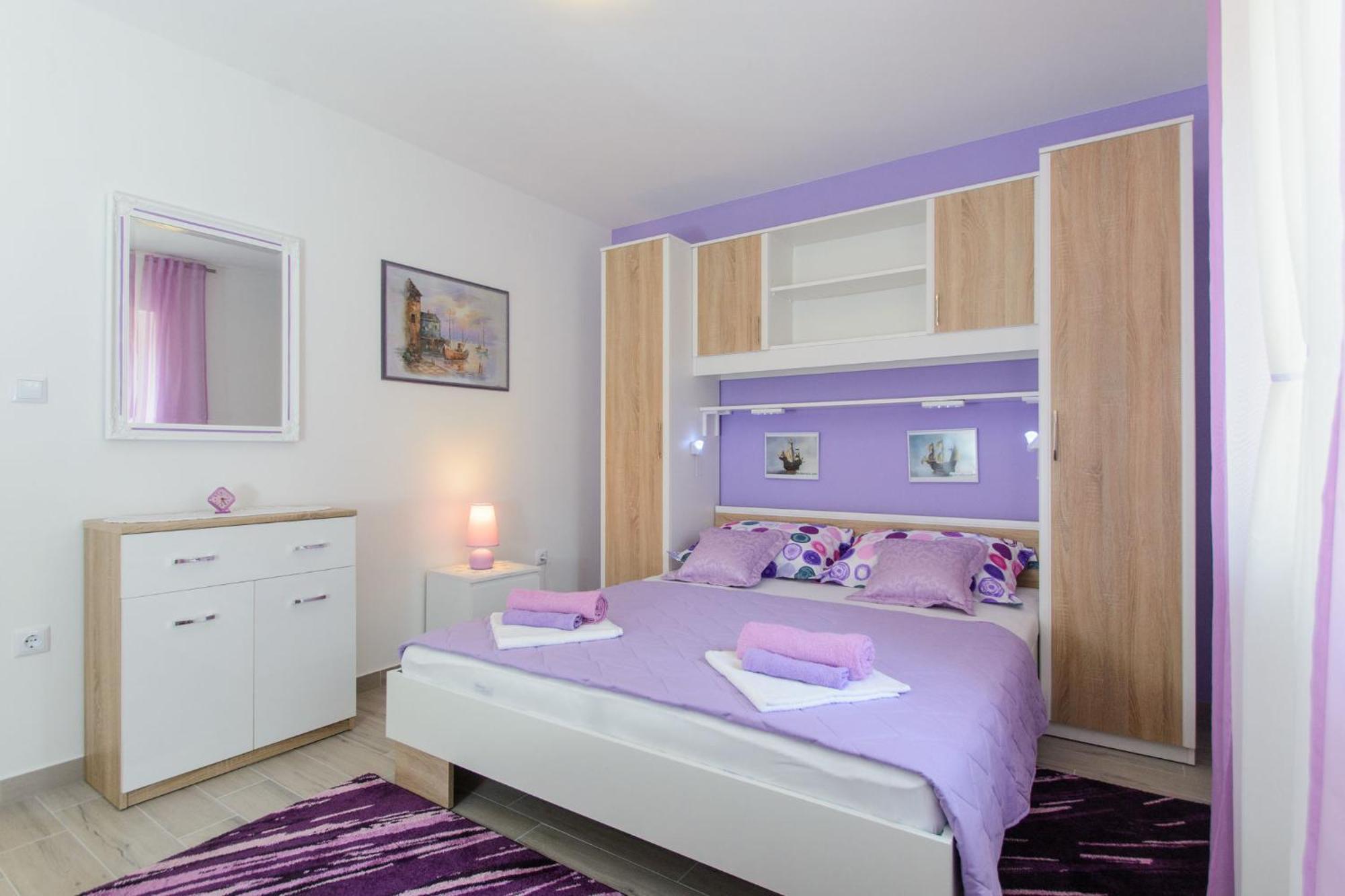Holiday home Mirjana - with garden Trogir Bagian luar foto
